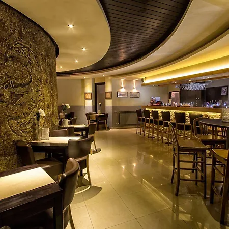 Petrus Hotel